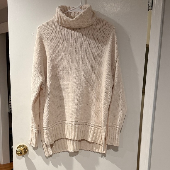 aerie Sweaters - Aerie Soft Cream Turtleneck Sweater